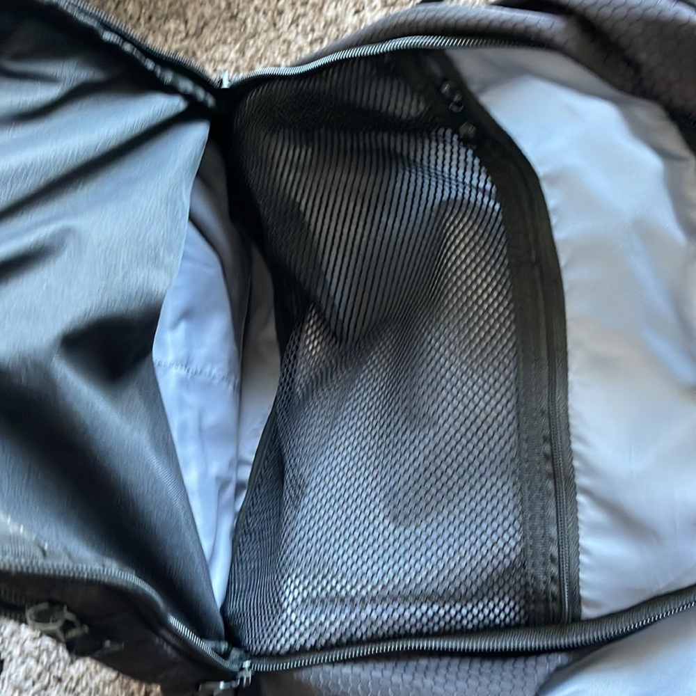 Adidas backpack - Picture 2 of 4